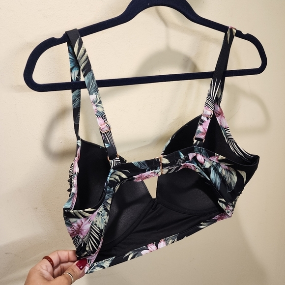 Shade & Shore Women's Swim 38DD Lightly Lined Black Floral Bikini Top - Picture 3 of 8